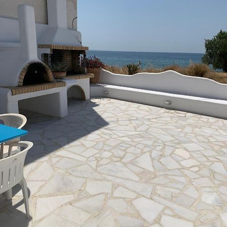Blue Sea Villa & Apartments Makrýgialos Екстериор снимка