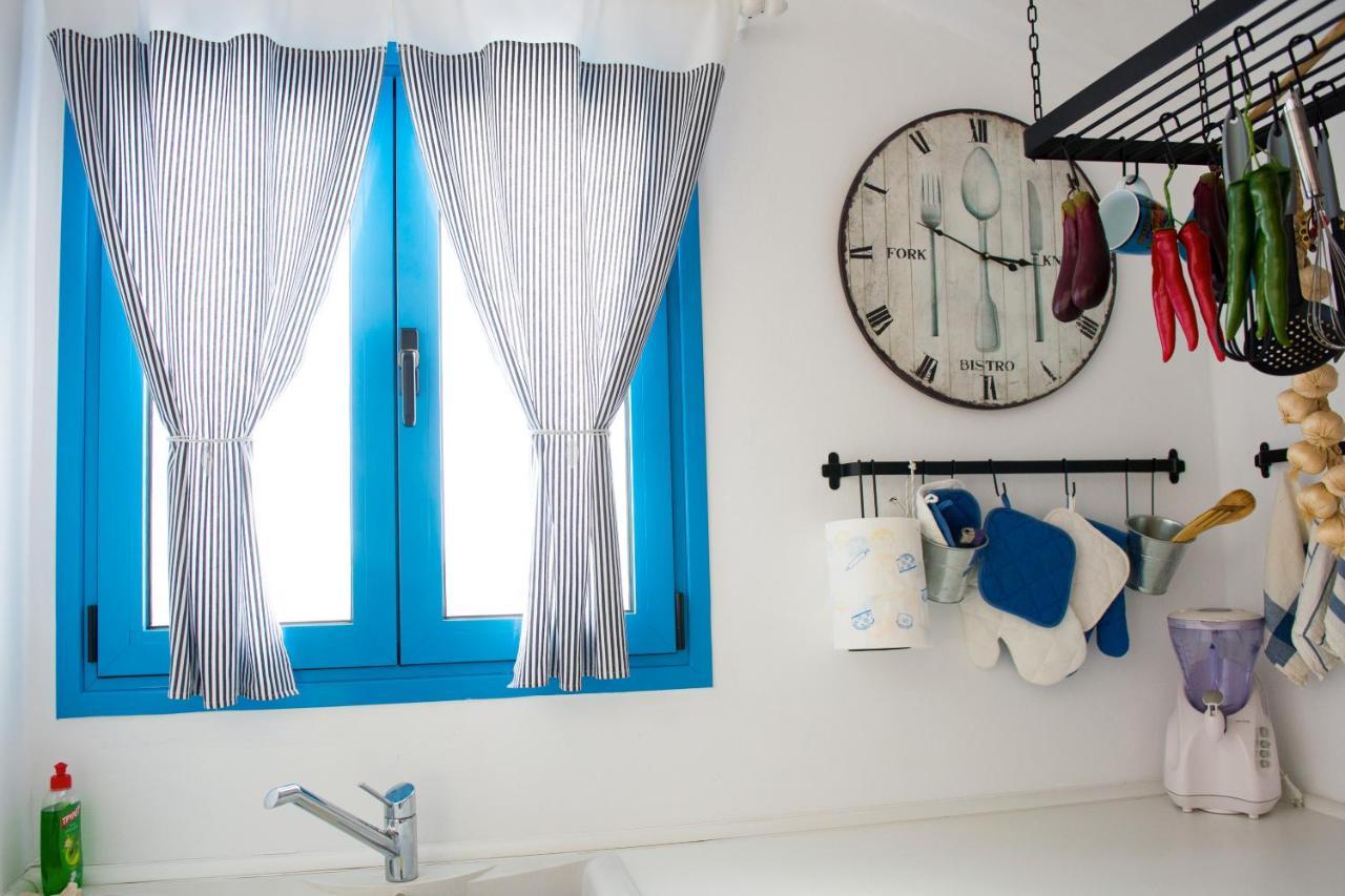 Blue Sea Villa & Apartments Makrýgialos Екстериор снимка