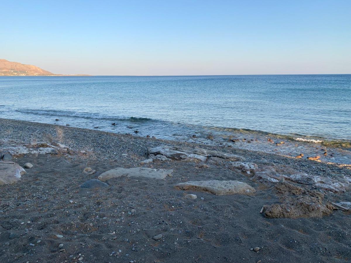 Blue Sea Villa & Apartments Makrýgialos Екстериор снимка