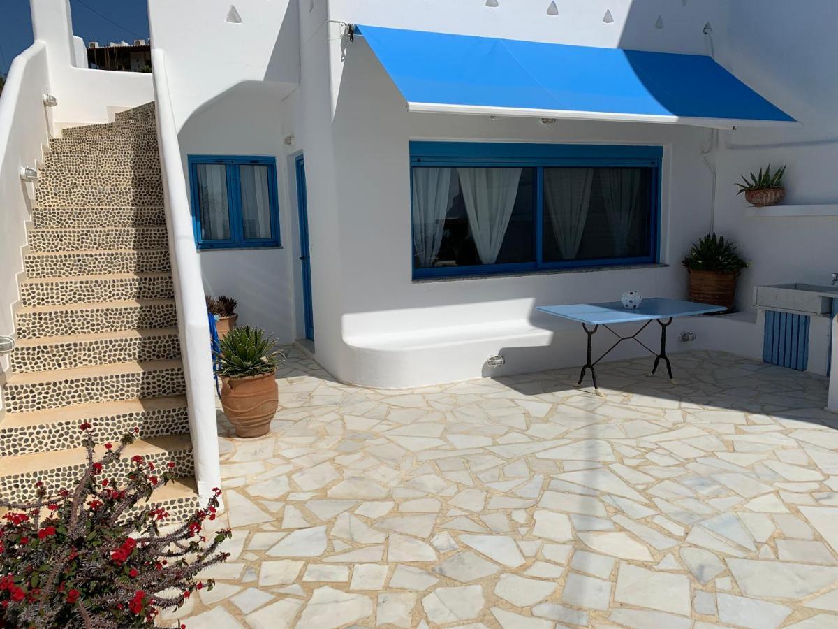 Blue Sea Villa & Apartments Makrýgialos Екстериор снимка